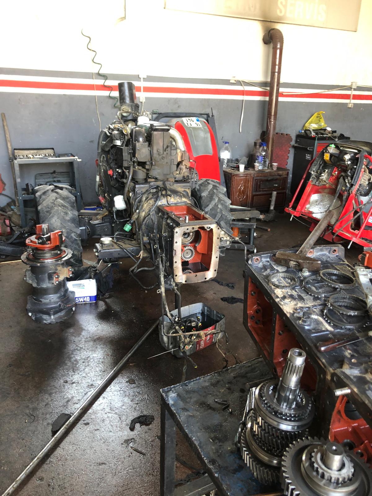 Ayar Traktör Oto Tamir 